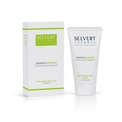 <p>Gracias a su tecnolog&iacute;a correctora esta crema es eficaz para combatir manchas e imperfecciones en la piel, que recupera su aspecto uniforme y tono luminoso. SPF 30.</p>
<p>Gracias a su tecnolog&iacute;a correctora esta crema es eficaz para combatir manchas e imperfecciones en la piel, que recupera su aspecto uniforme y tono luminoso.</p>
<p>SPF 30.</p>
