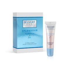 <p><span style="font-size: 10pt;">Lip balm with a volumising effect that intensely moisturises, improves firmness and visibly softens the lips, redefining their contour. Formulated with low molecular weight hyaluronic acid, it promotes the natural synthesis of hyaluronic acid.</span></p>
<p><span style="font-size: 10pt;">Enriched with redensifying ingredients, it improves the internal structure and surface of the lip for fuller, nourished and more elastic lips. It provides a luminous crystal effect finish with a delicate natural pink tone and sweet aroma.</span></p>